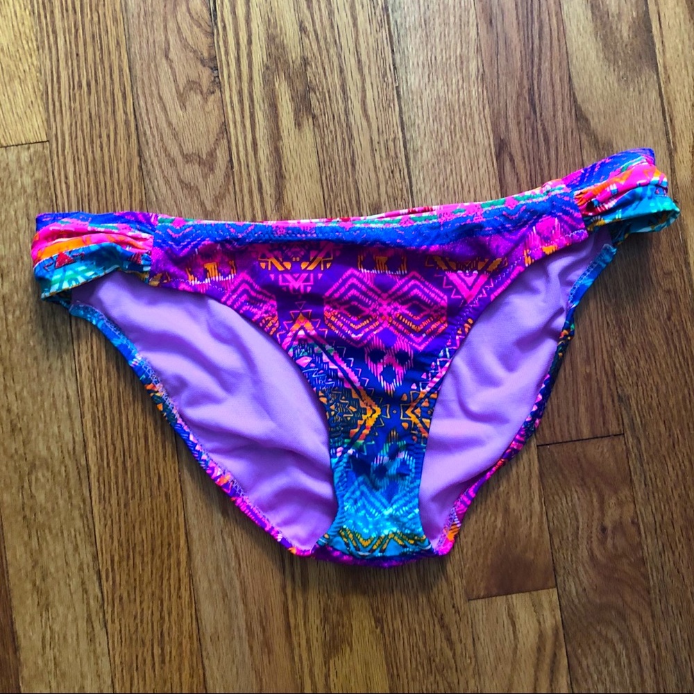Jessica Simpson bikini bottom
